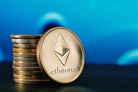 Ethereum: How is 10% transaction fee possible for a bitcoin transfer from coinbase to another exchange?