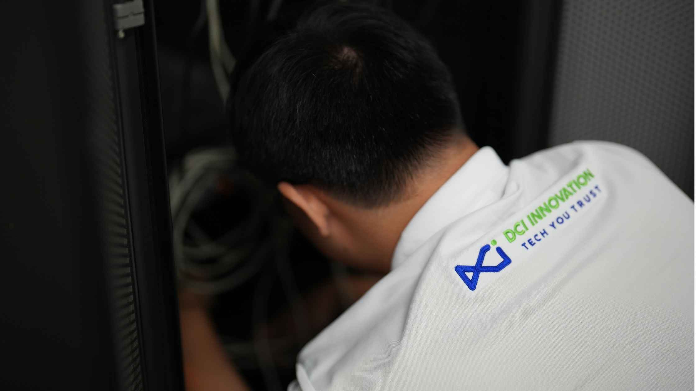 DCI Innovation IT engineer and consultant optimizing enterprise cloud infrastructure for small and medium businesses in Singapore